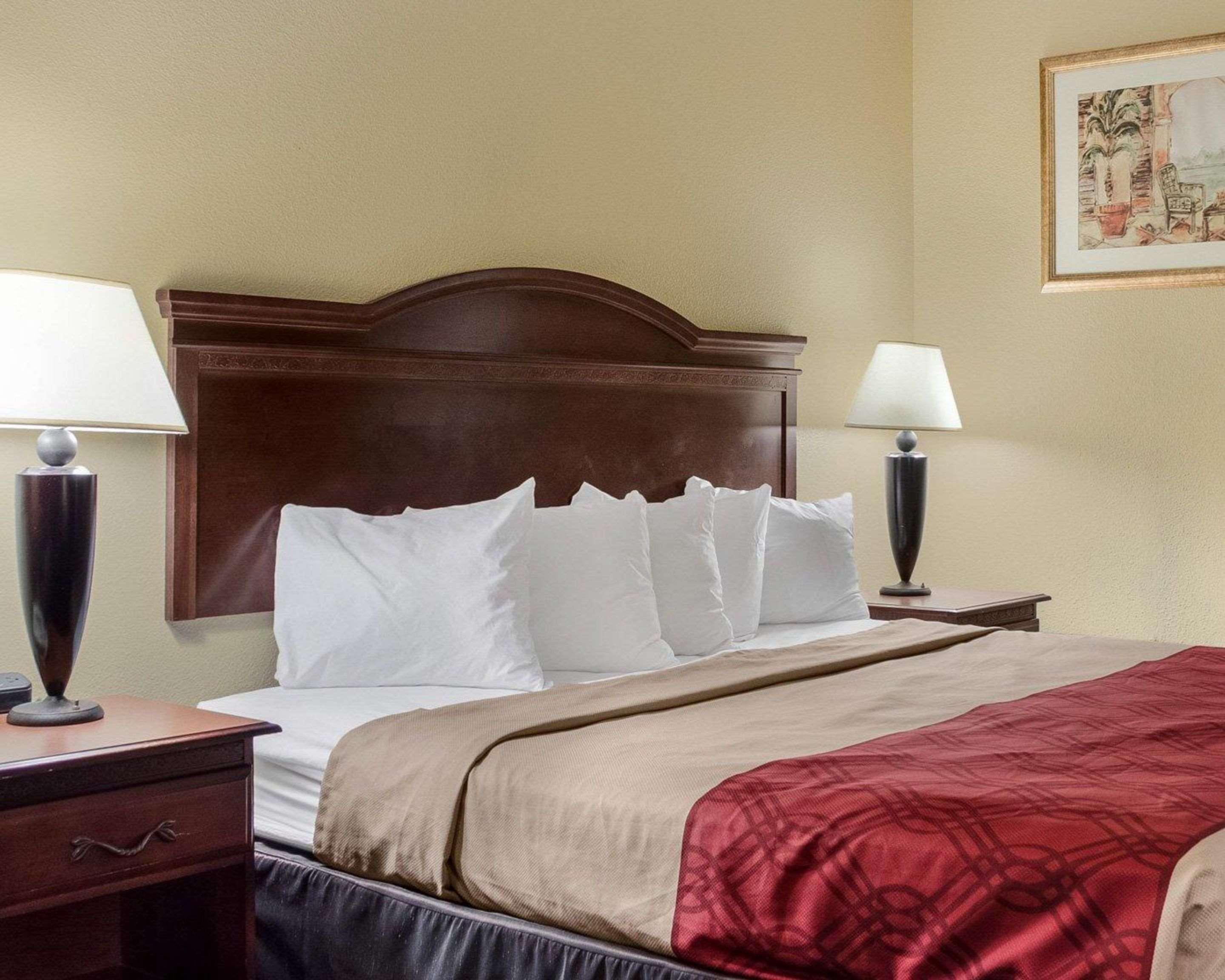 Econo Lodge By Choice Грінвілл Екстер'єр фото