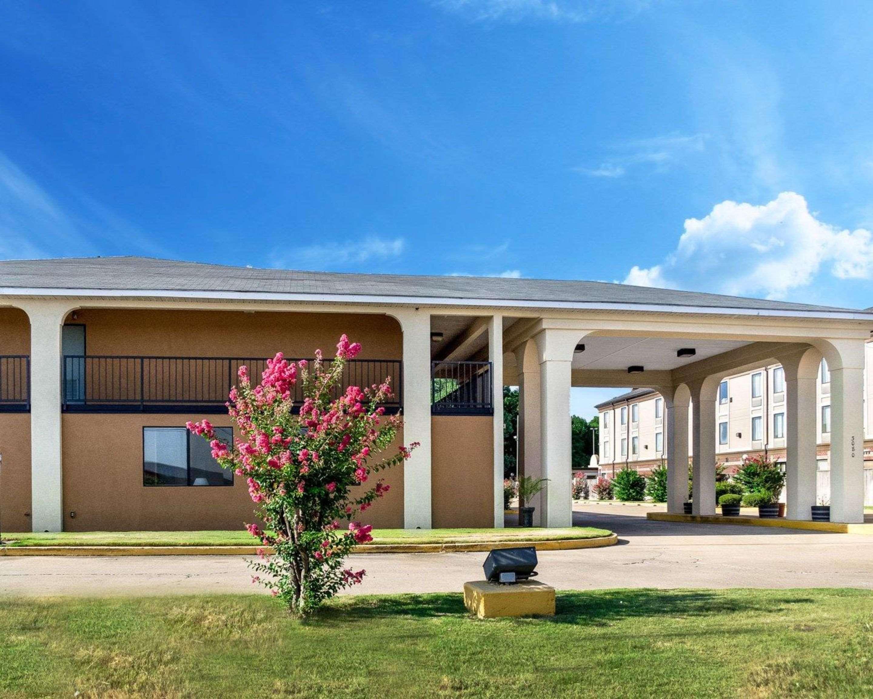 Econo Lodge By Choice Грінвілл Екстер'єр фото