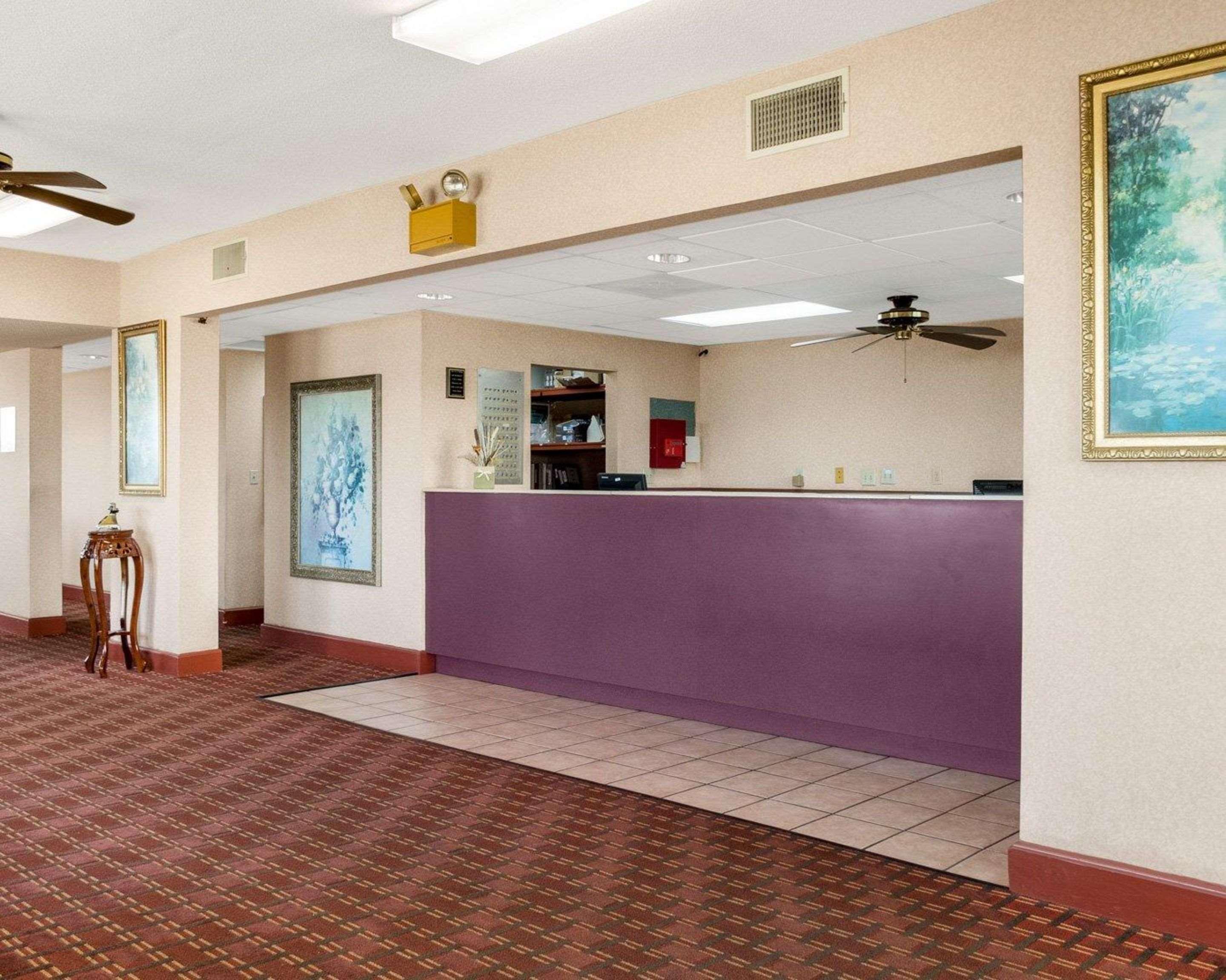 Econo Lodge By Choice Грінвілл Екстер'єр фото